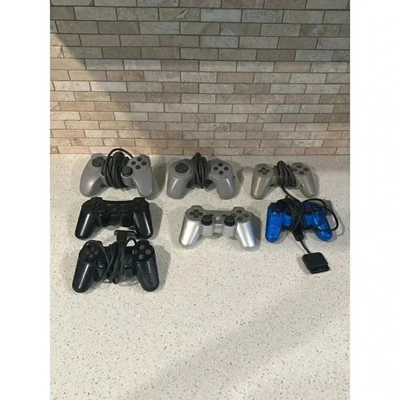 PlayStation controller bundle  ‎ Th - Picture 1 of 7